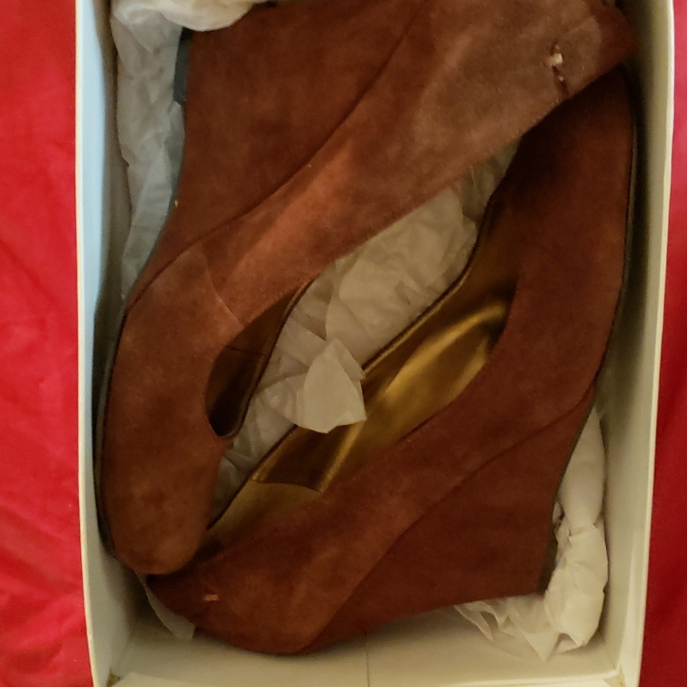Brown wedges